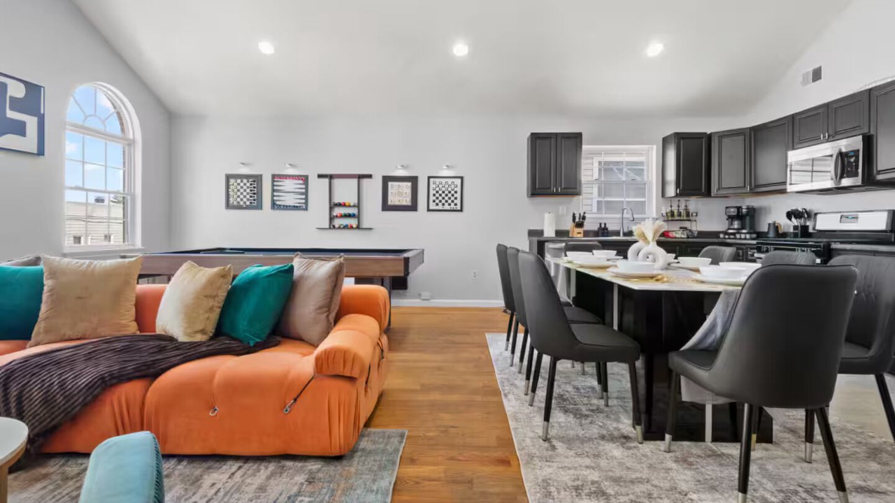 Photo of Livingroom in West Side