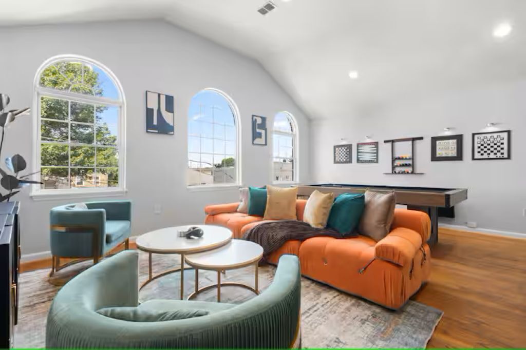 Photo of Livingroom in West Side