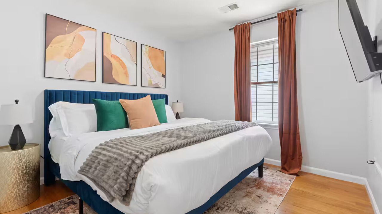 Photo of Bedroom in West Side