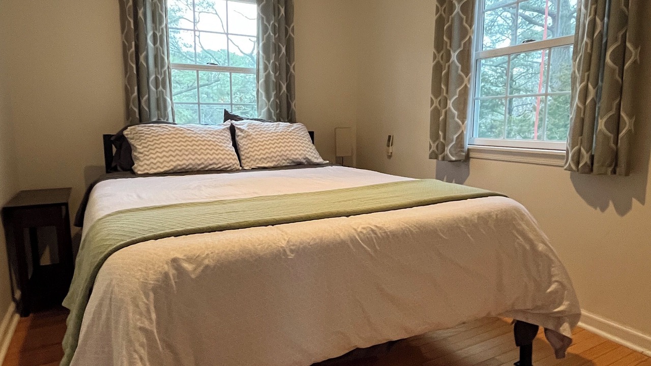 Photo of Bedroom in Mount Vernon