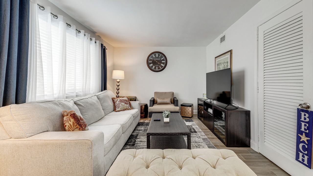 Photo of Livingroom in Cypress Point