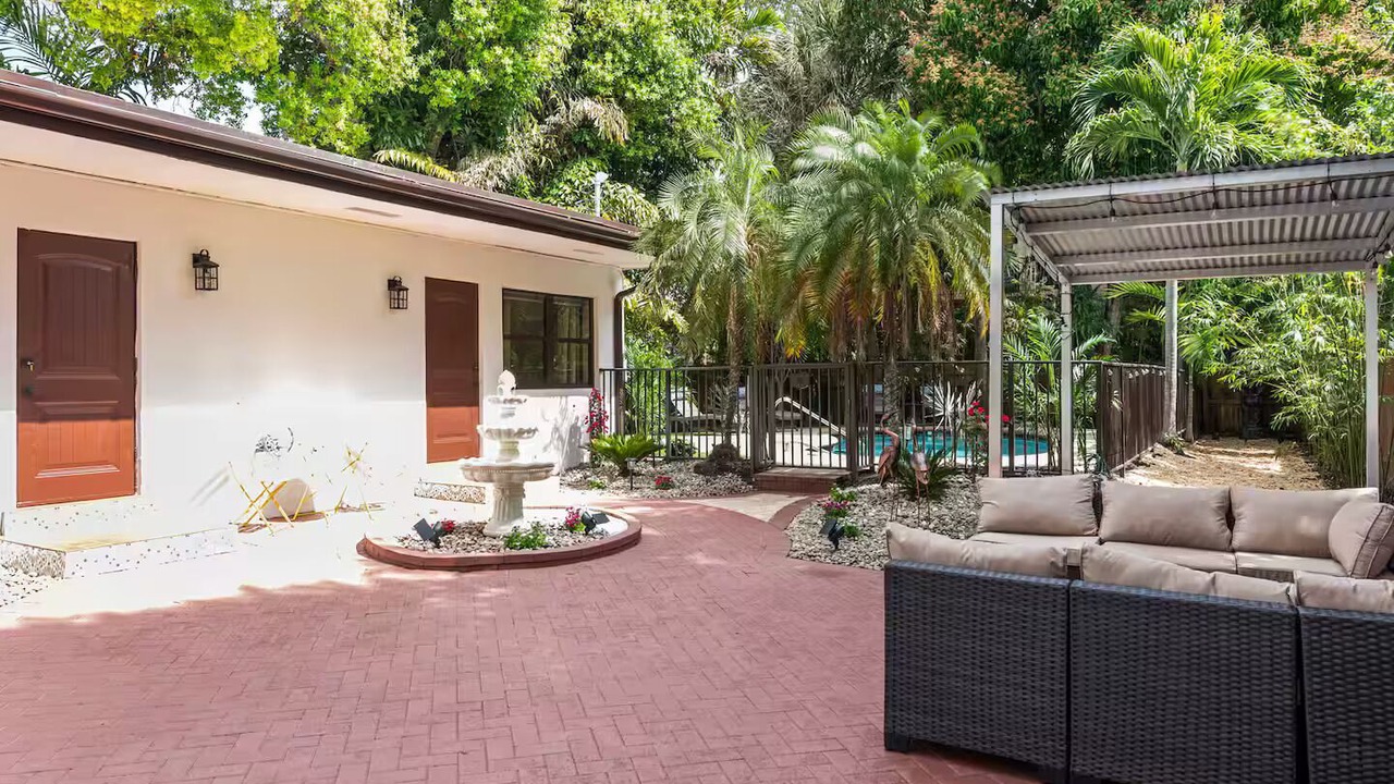Photo of Patio Balcony in Beverly Heights