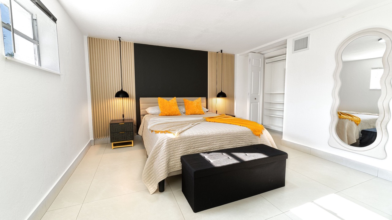 Photo of Bedroom in Miami Gardens