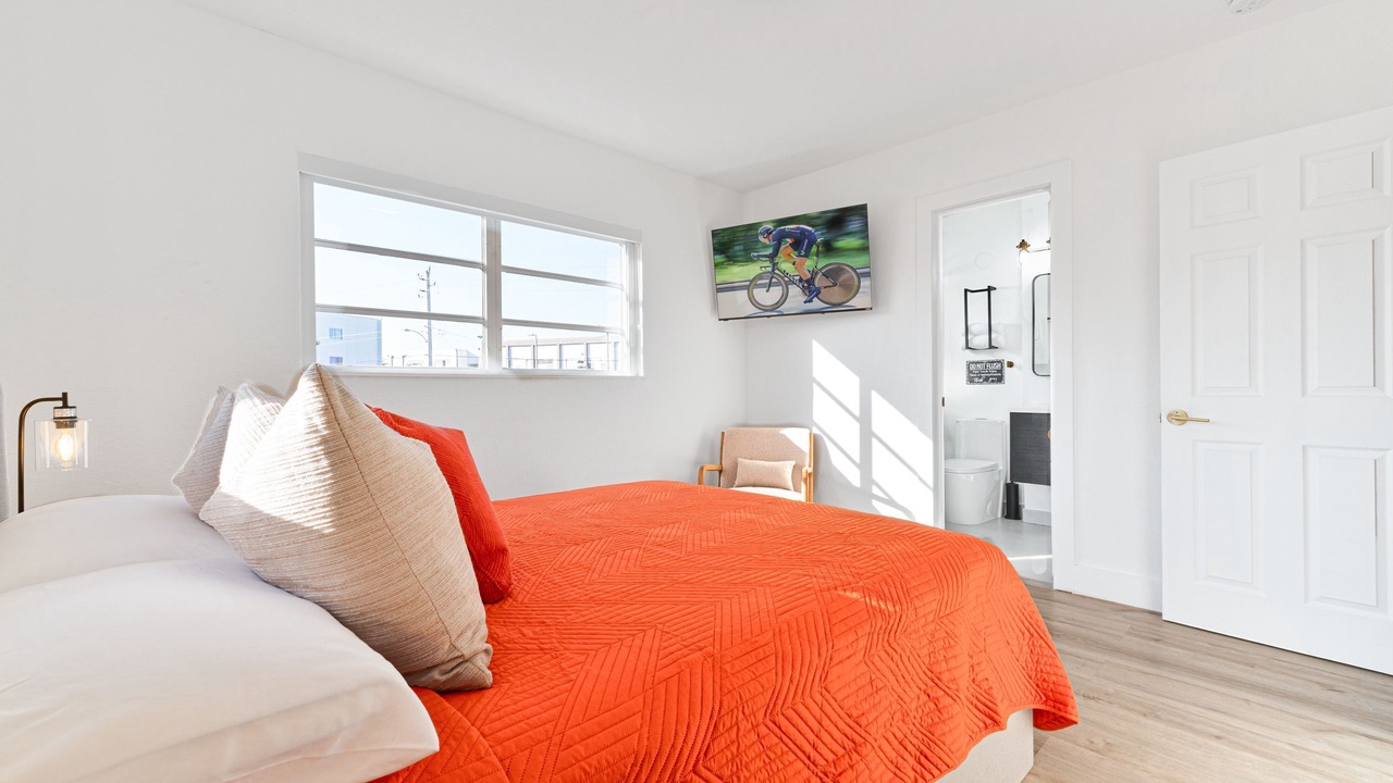 Photo of Bedroom in Miami Gardens