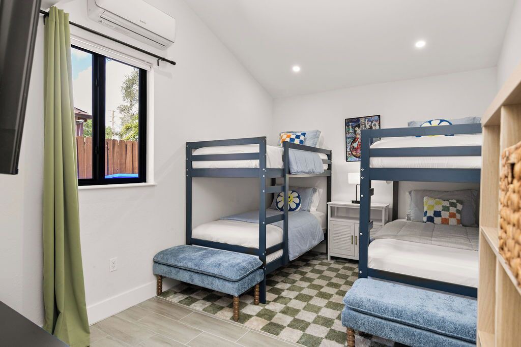 Photo of Bedroom in Highland Garden