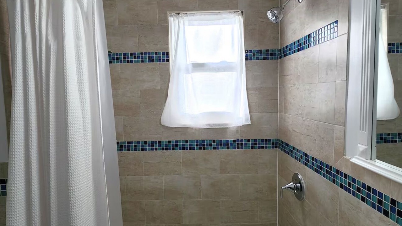 Photo of Bathroom in Ampere