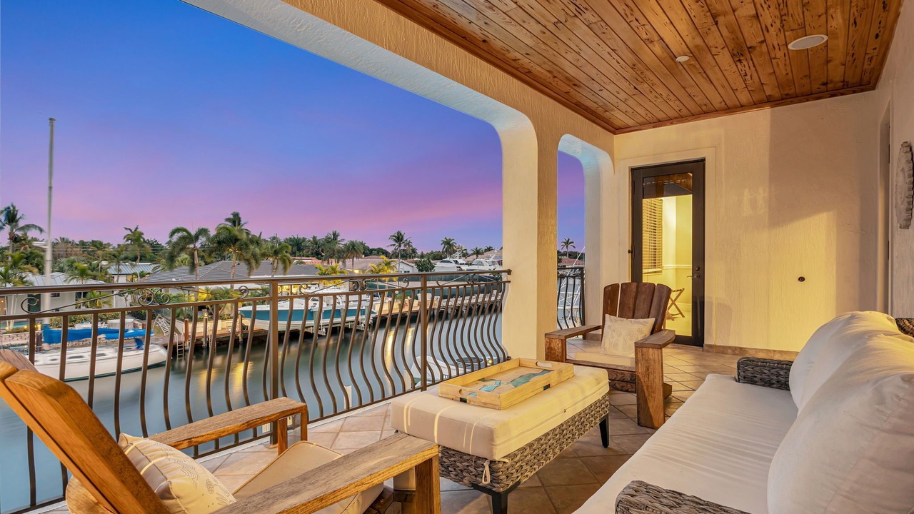 Photo of Patio Balcony in Lighthouse Point