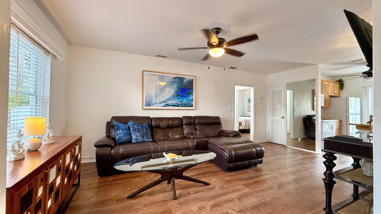 Photo of Livingroom in Dolphin Isles