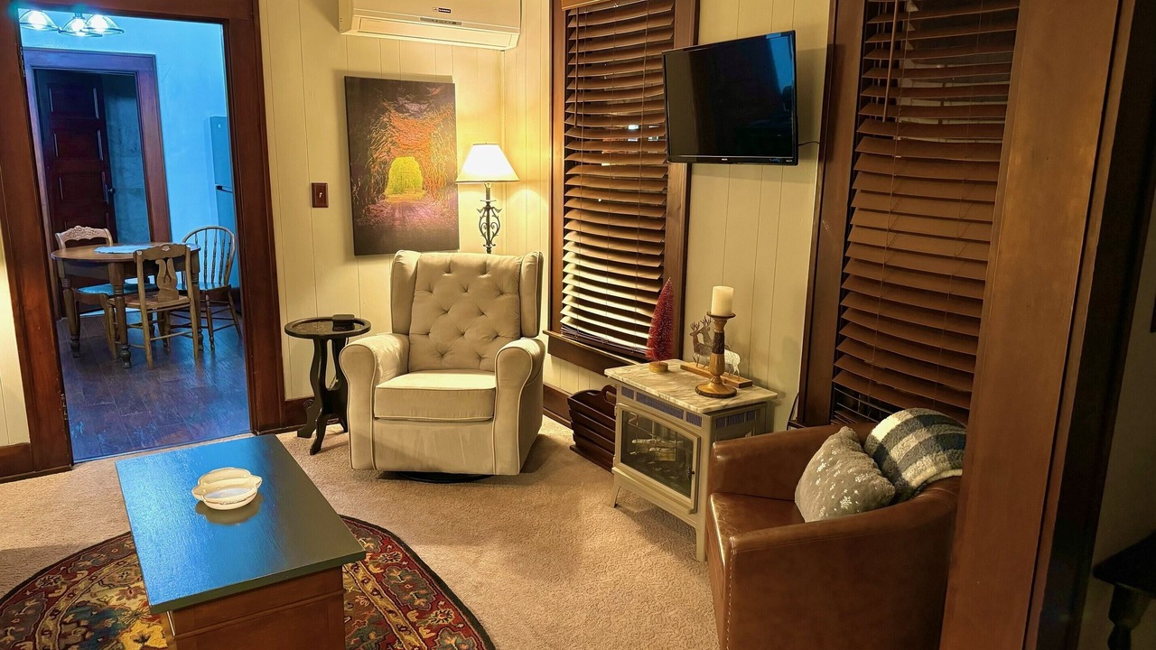 Photo of Livingroom in Marlinton