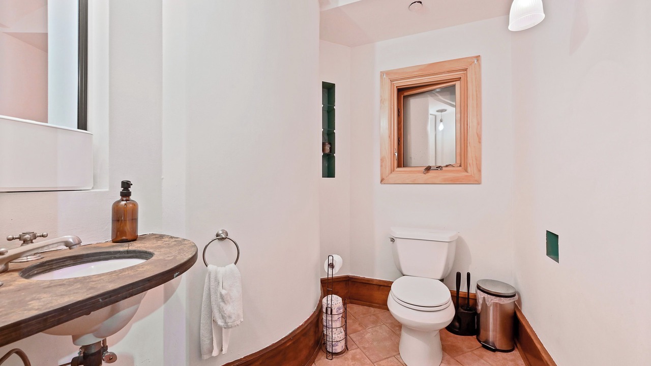 Photo of Bathroom in Bowery