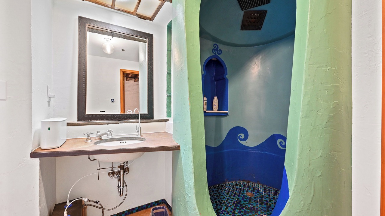 Photo of Bathroom in Bowery