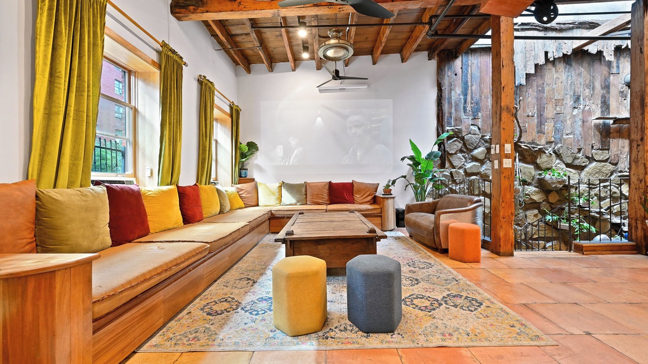 Photo of Livingroom in Bowery