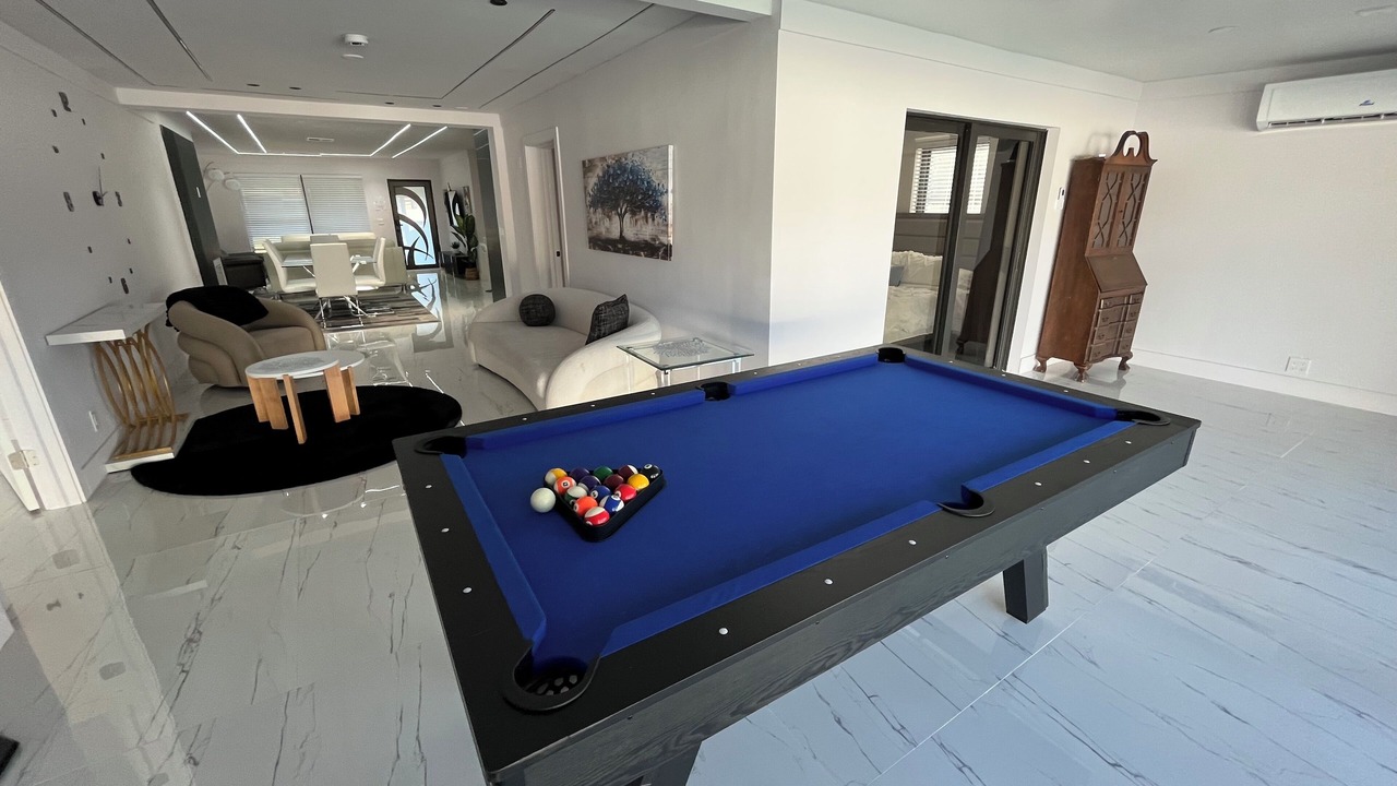 Photo of Bedroom in Dania Beach