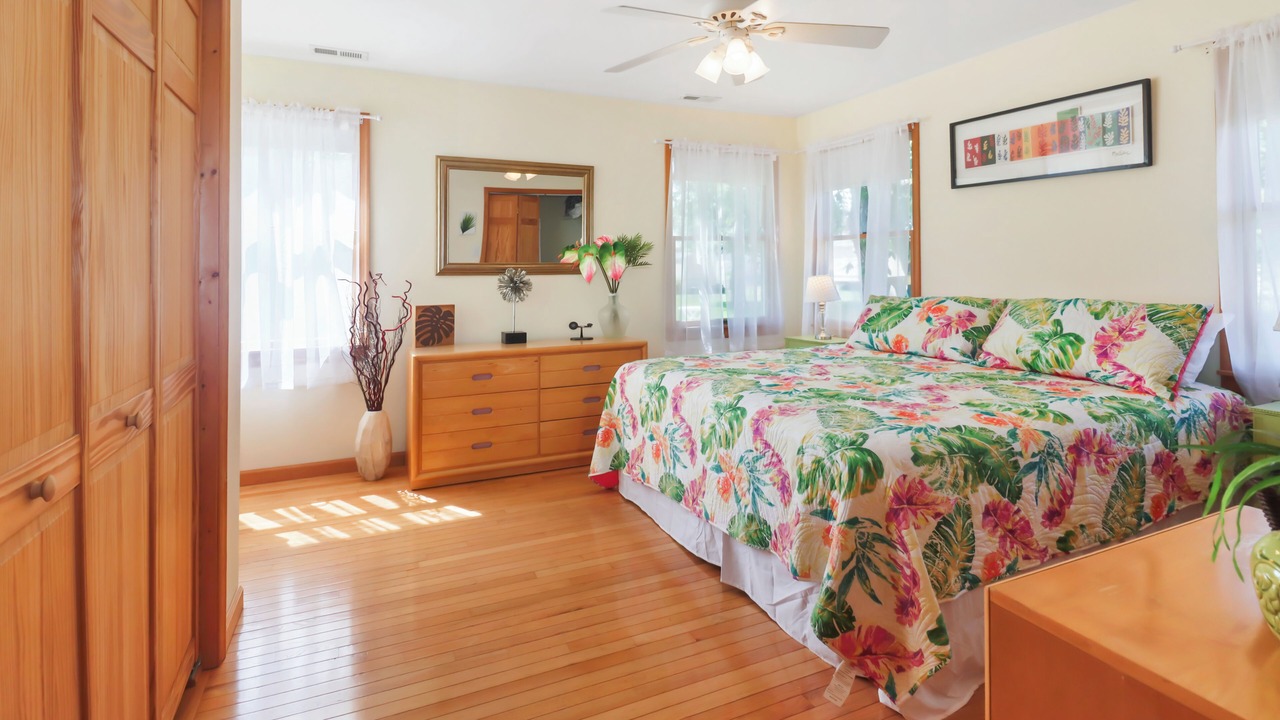 Photo of Bedroom in Town Bank