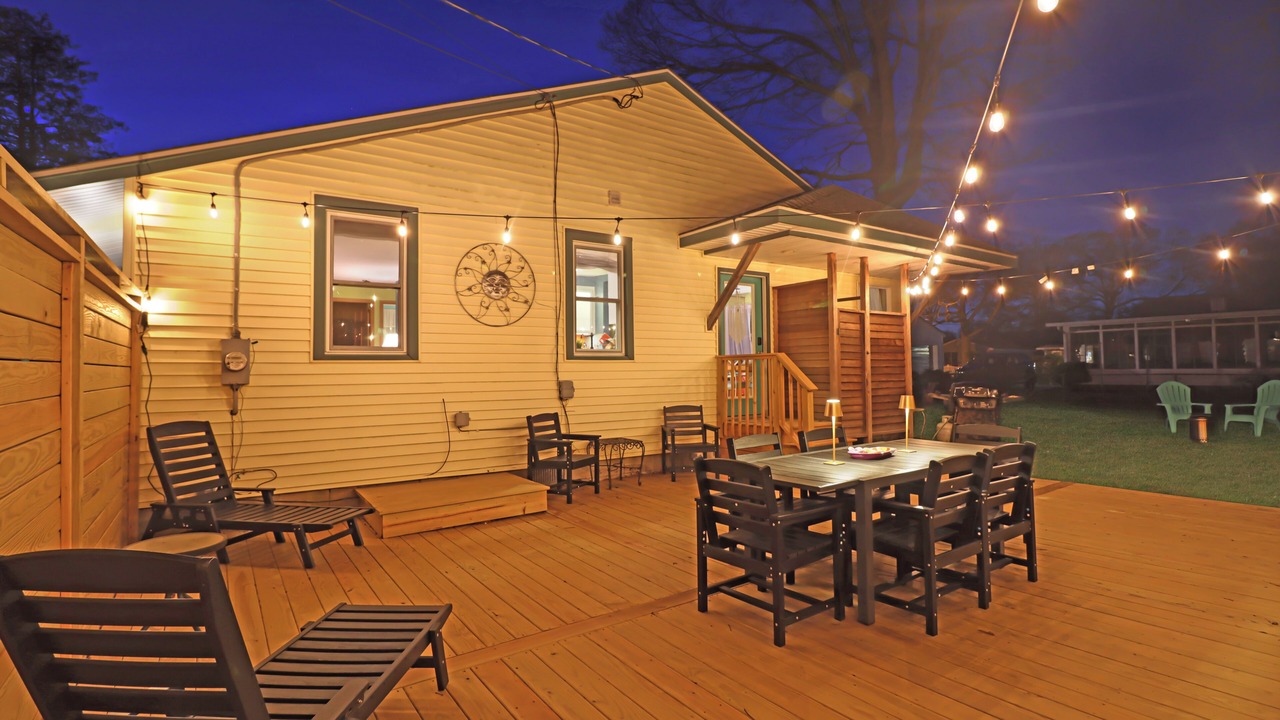 Photo of Outdoor in Town Bank