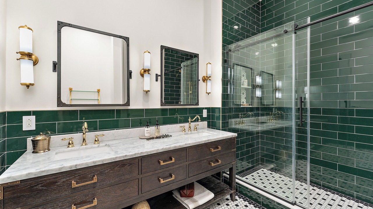 Photo of Bathroom in Downtown Pittsburgh