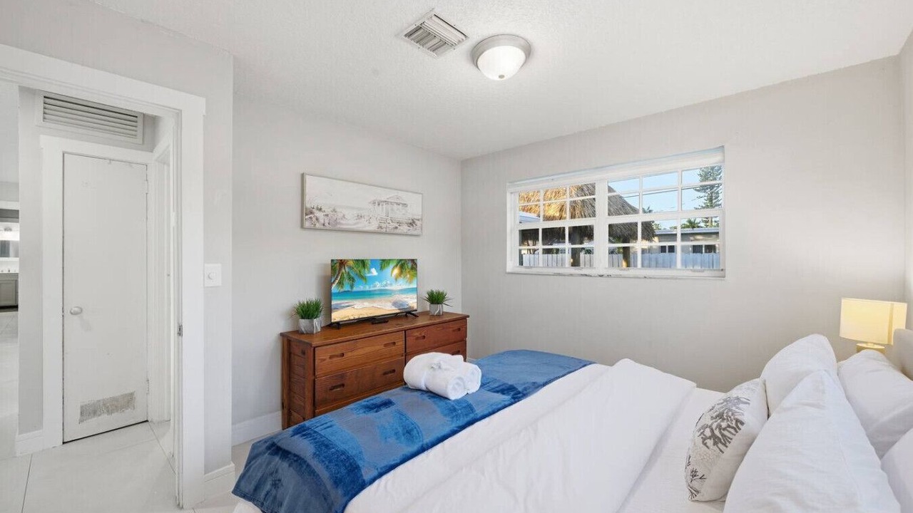 Photo of Bedroom in Lighthouse Point