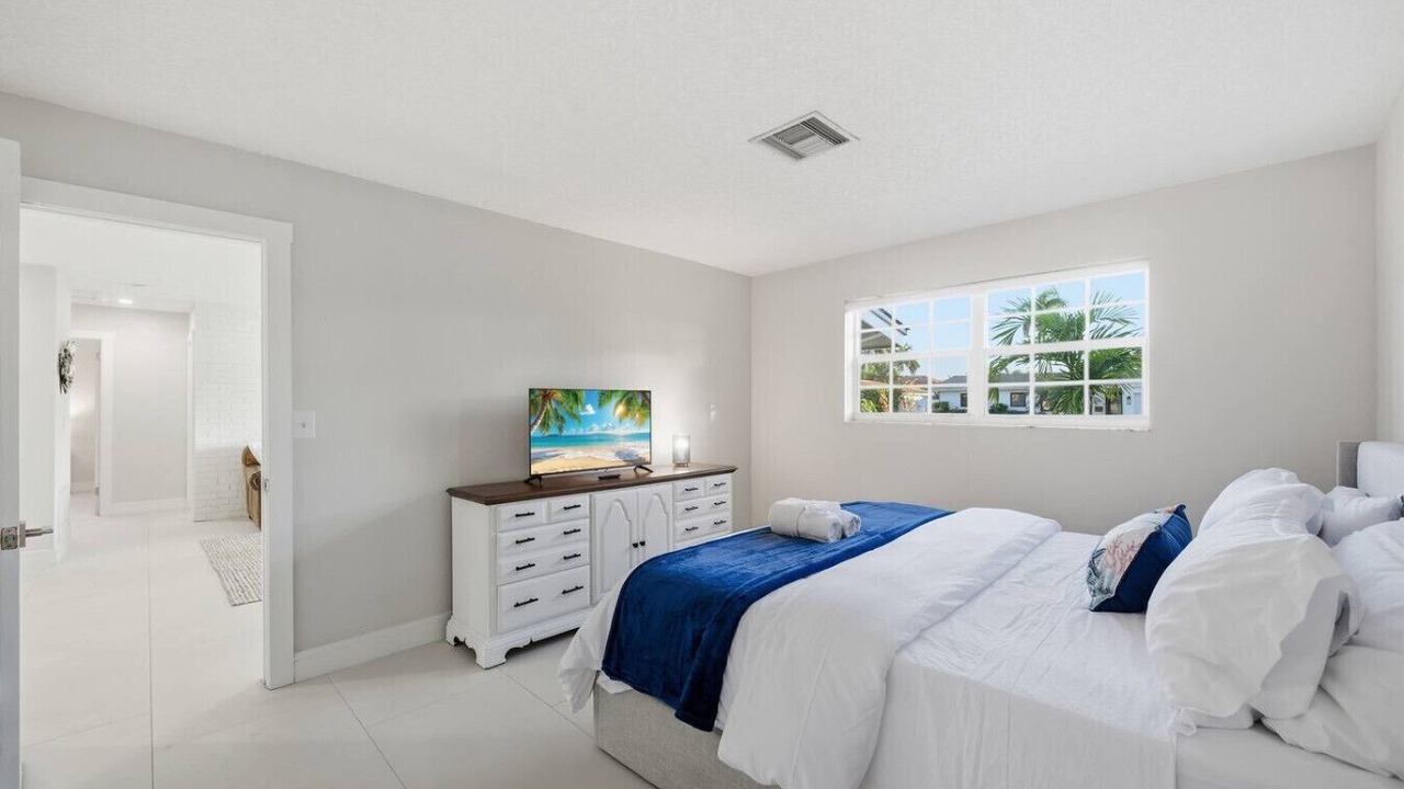 Photo of Bedroom in Lighthouse Point
