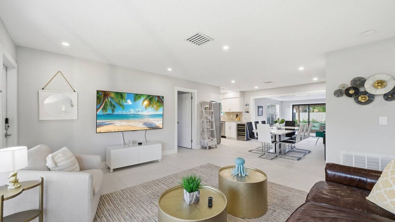 Photo of Livingroom in Lighthouse Point