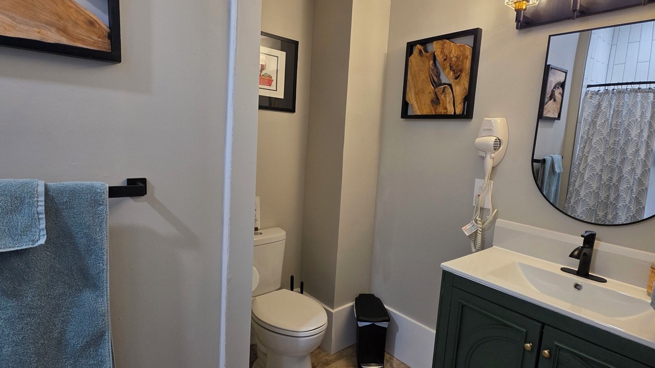 Photo of Bathroom in Little Creek