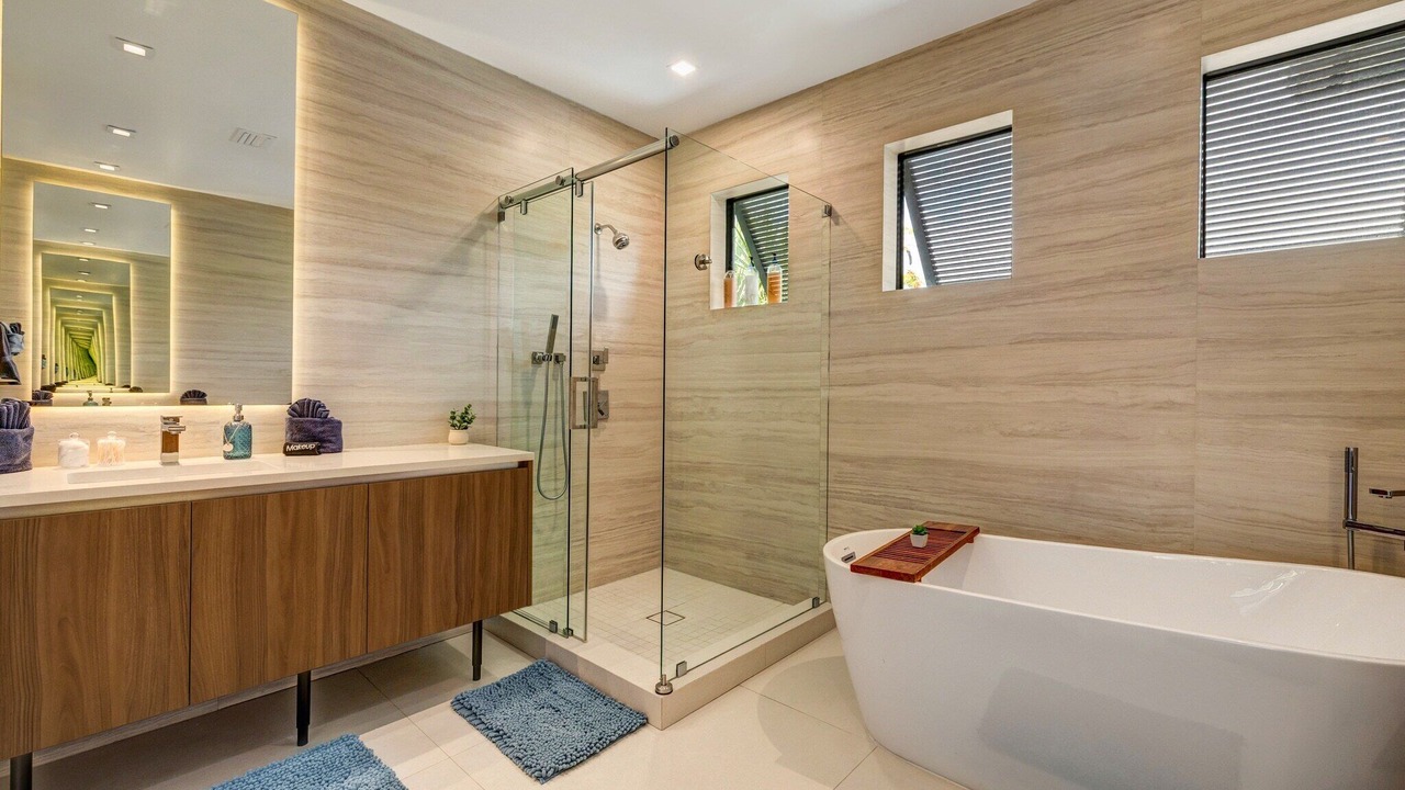 Photo of Bathroom in Riverside Park