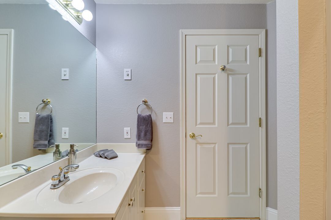 Photo of Bathroom in Lakeside