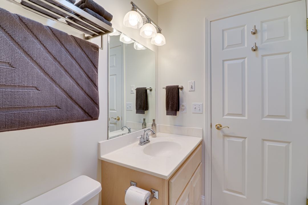 Photo of Bathroom in Lakeside