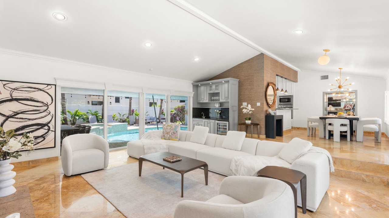 Photo of Livingroom in Coral Ridge