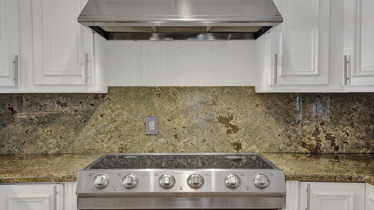 Photo of Kitchen in Coral Ridge