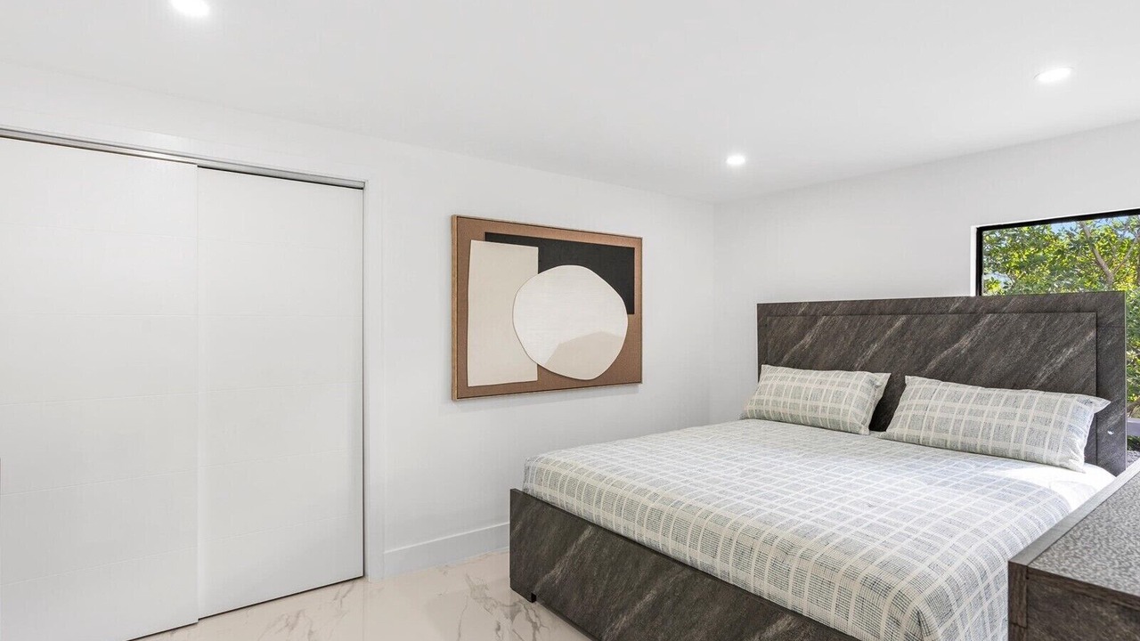 Photo of Bedroom in Ojus