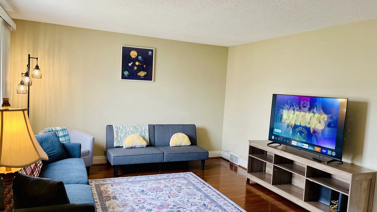 Photo of Livingroom in Amherst
