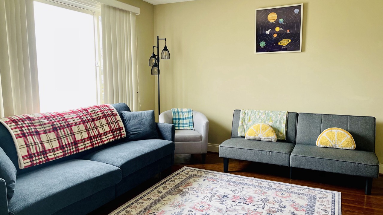 Photo of Livingroom in Amherst