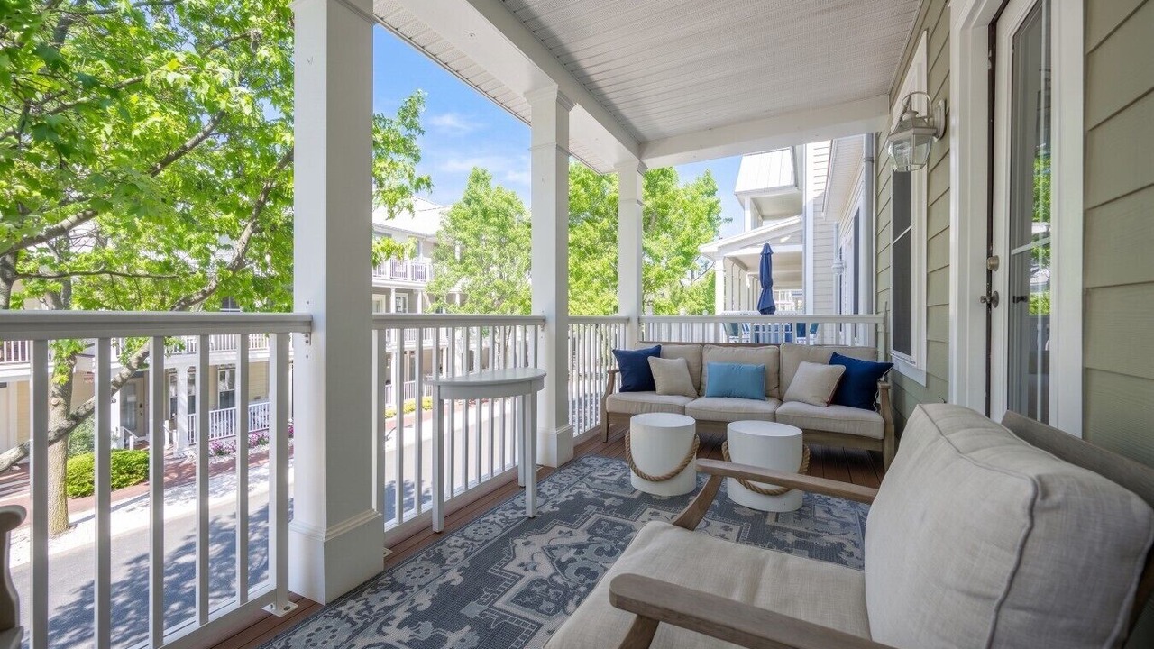 Photo of Patio Balcony in Sunset Island