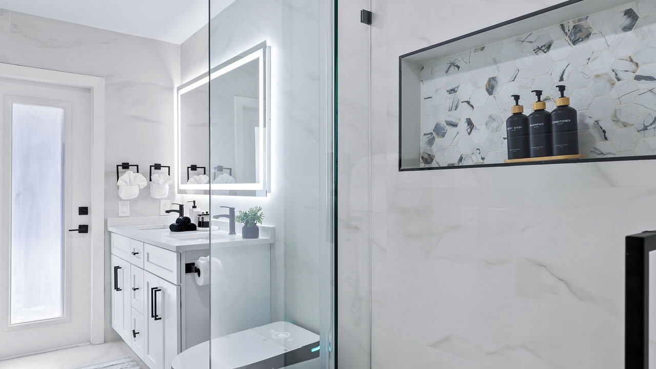 Photo of Bathroom in Coral Ridge Isles