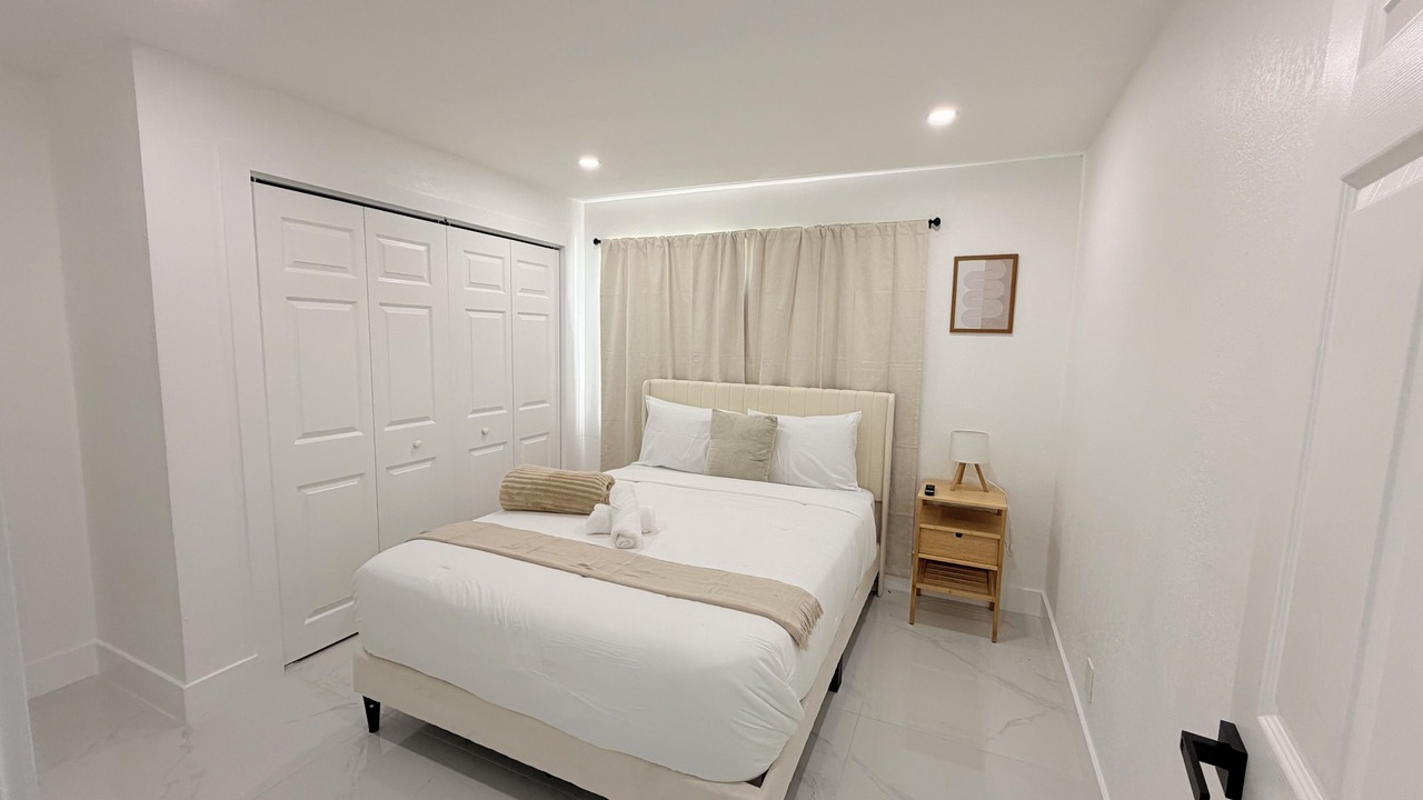 Photo of Bedroom in Miami Gardens