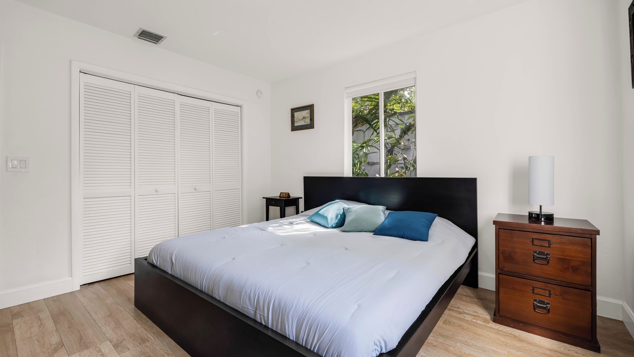 Photo of Bedroom in Coral Way