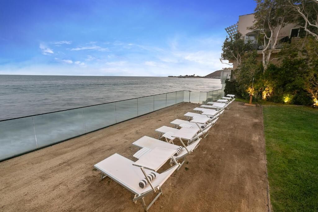 Photo of Patio Balcony in Eastern Malibu