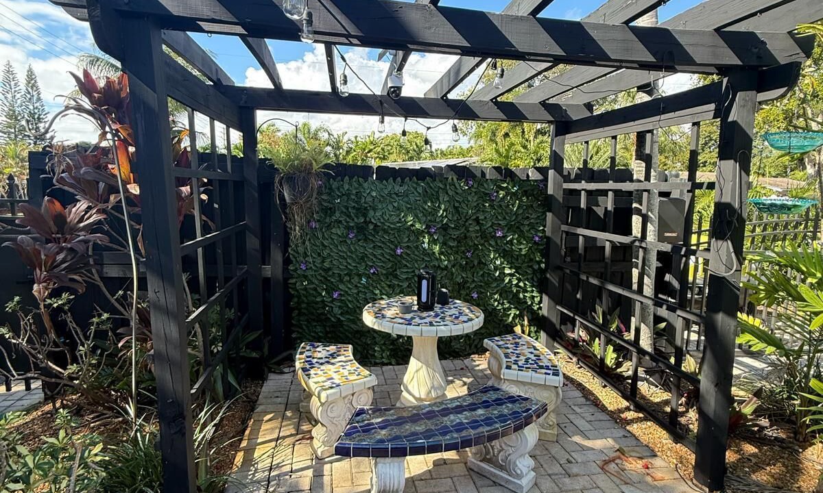 Photo of Outdoor in Poinsettia Heights