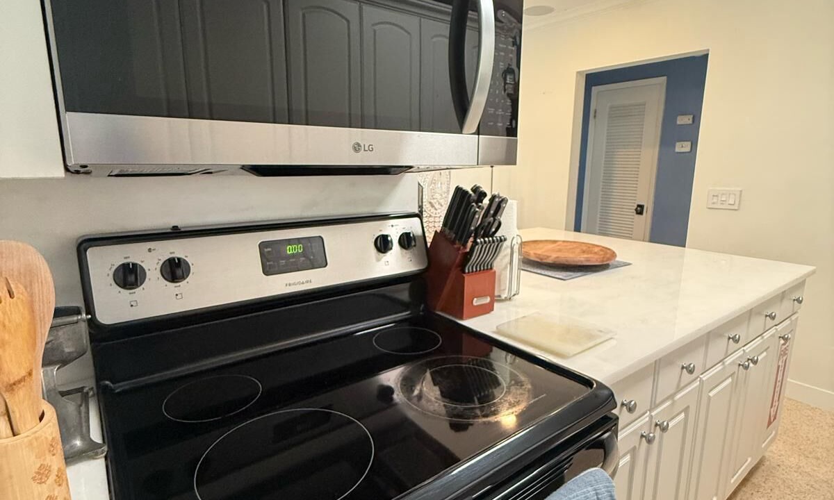 Photo of Kitchen in Poinsettia Heights