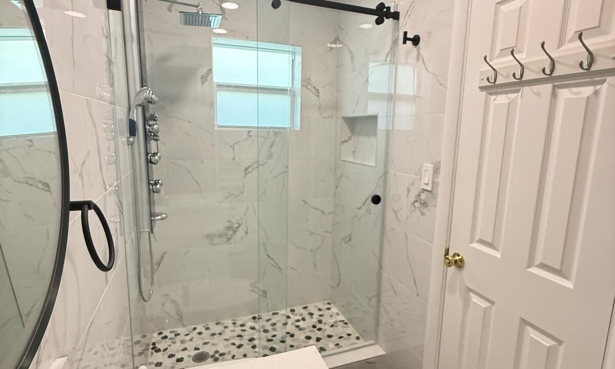 Photo of Bathroom in Poinsettia Heights