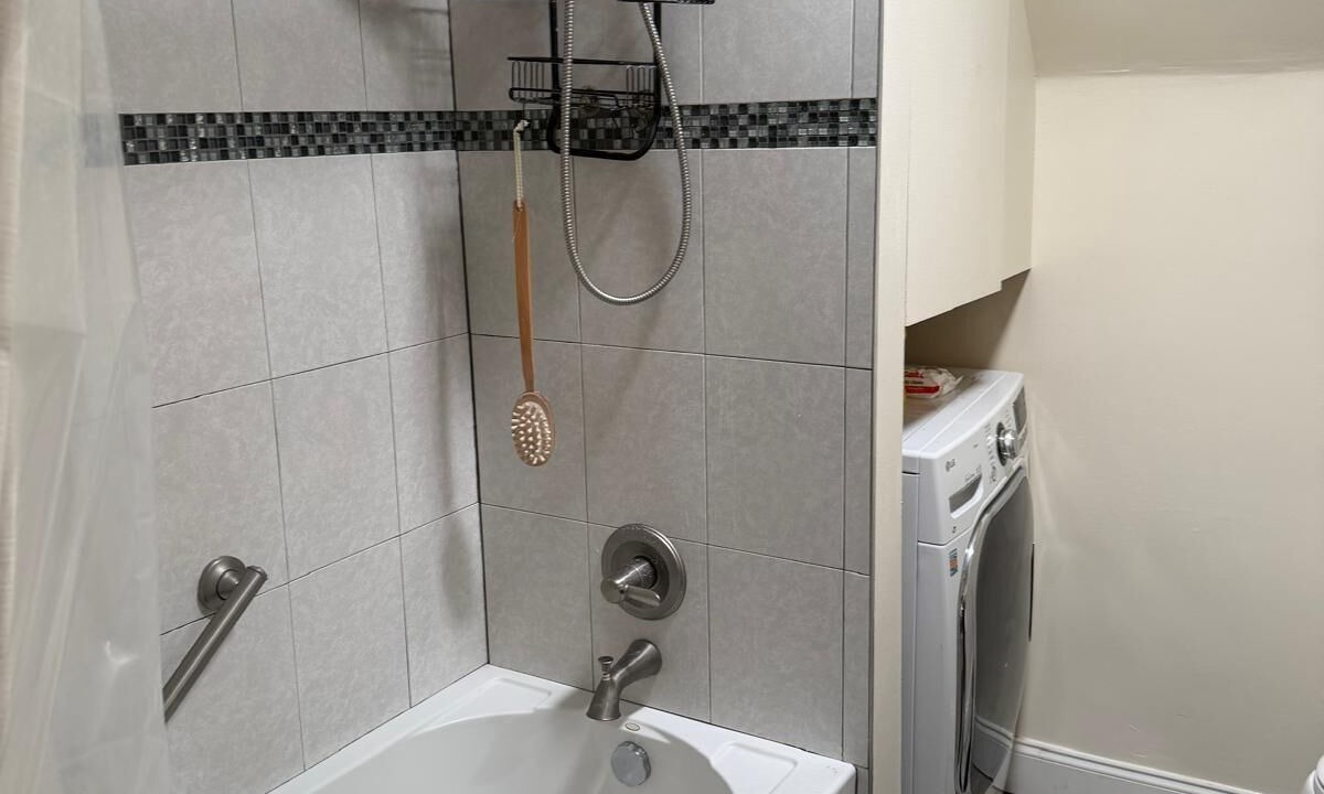 Photo of Bathroom in Weehawken