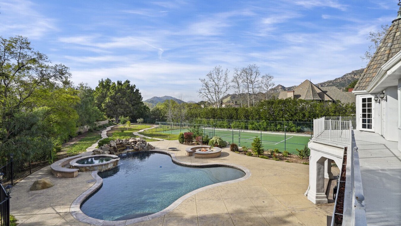 Photo of Outdoor in Chatsworth