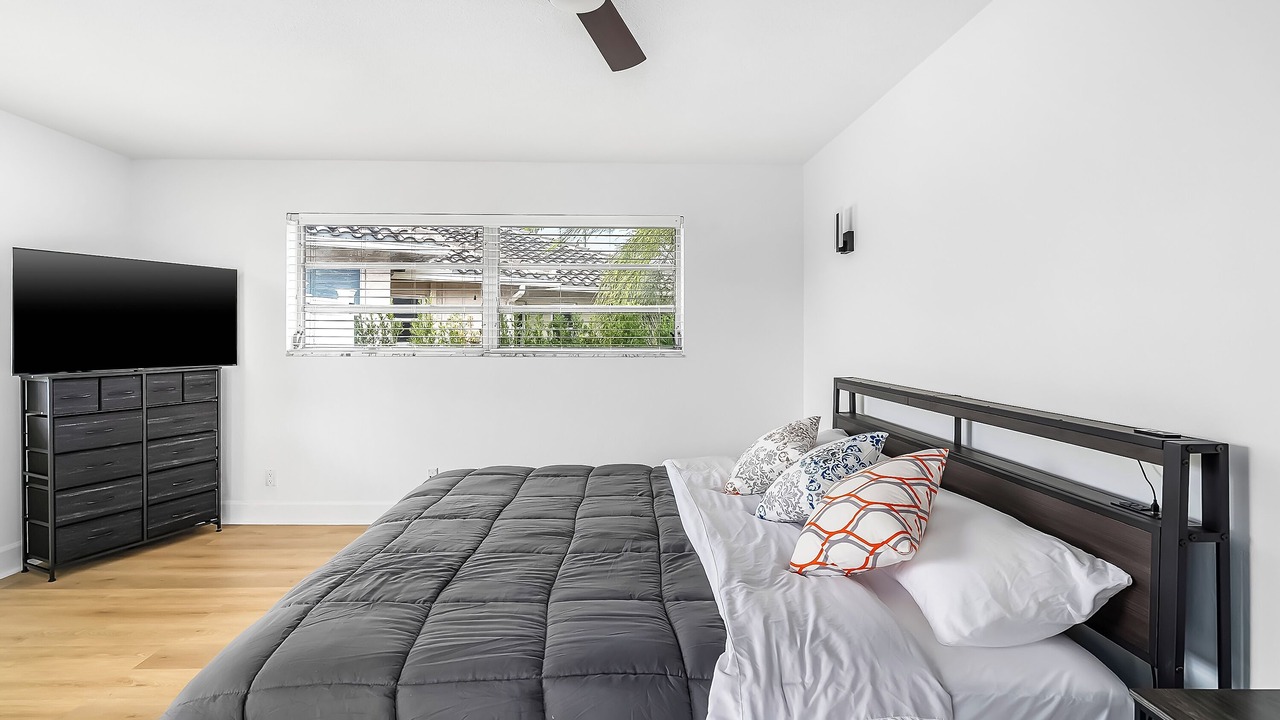 Photo of Bedroom in Deerfield Beach