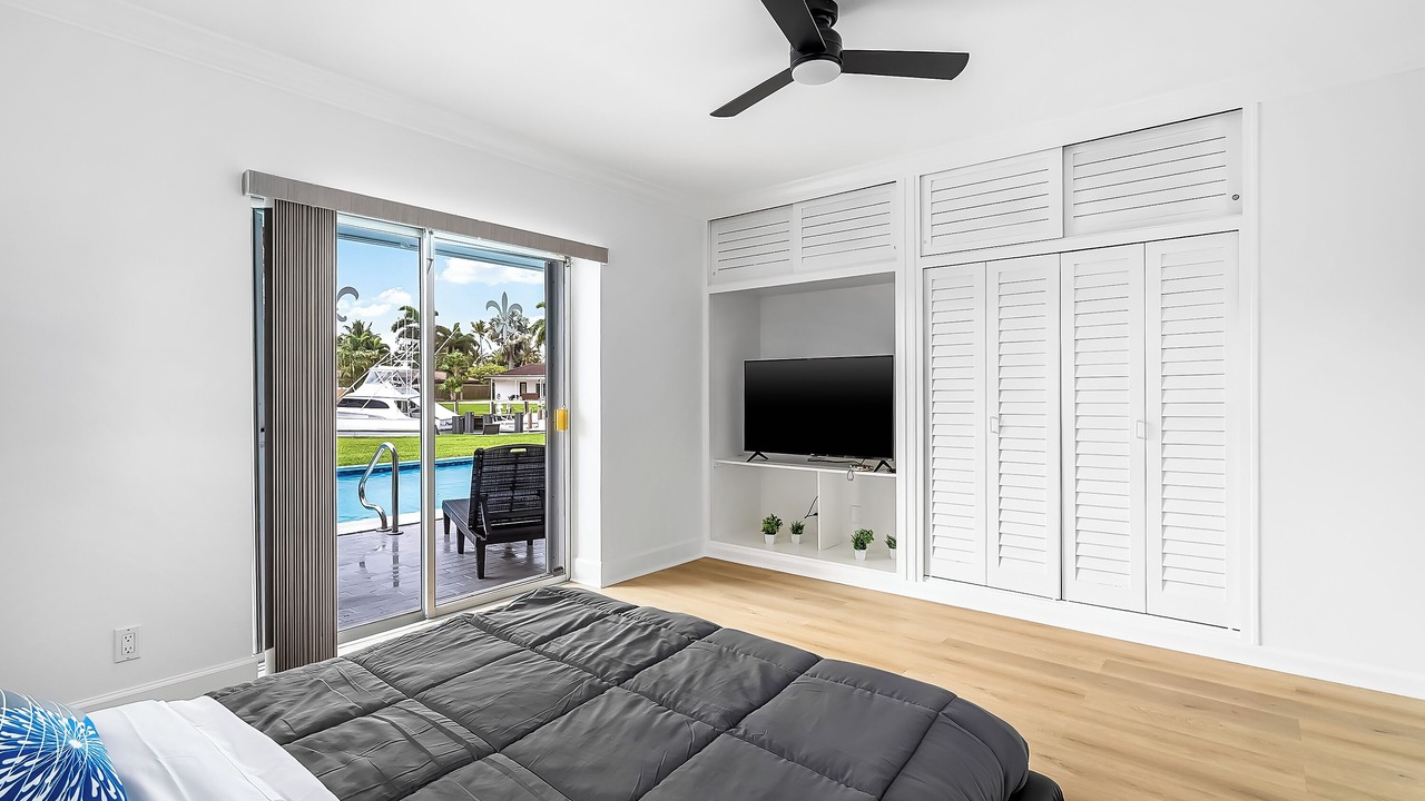 Photo of Bedroom in Deerfield Beach
