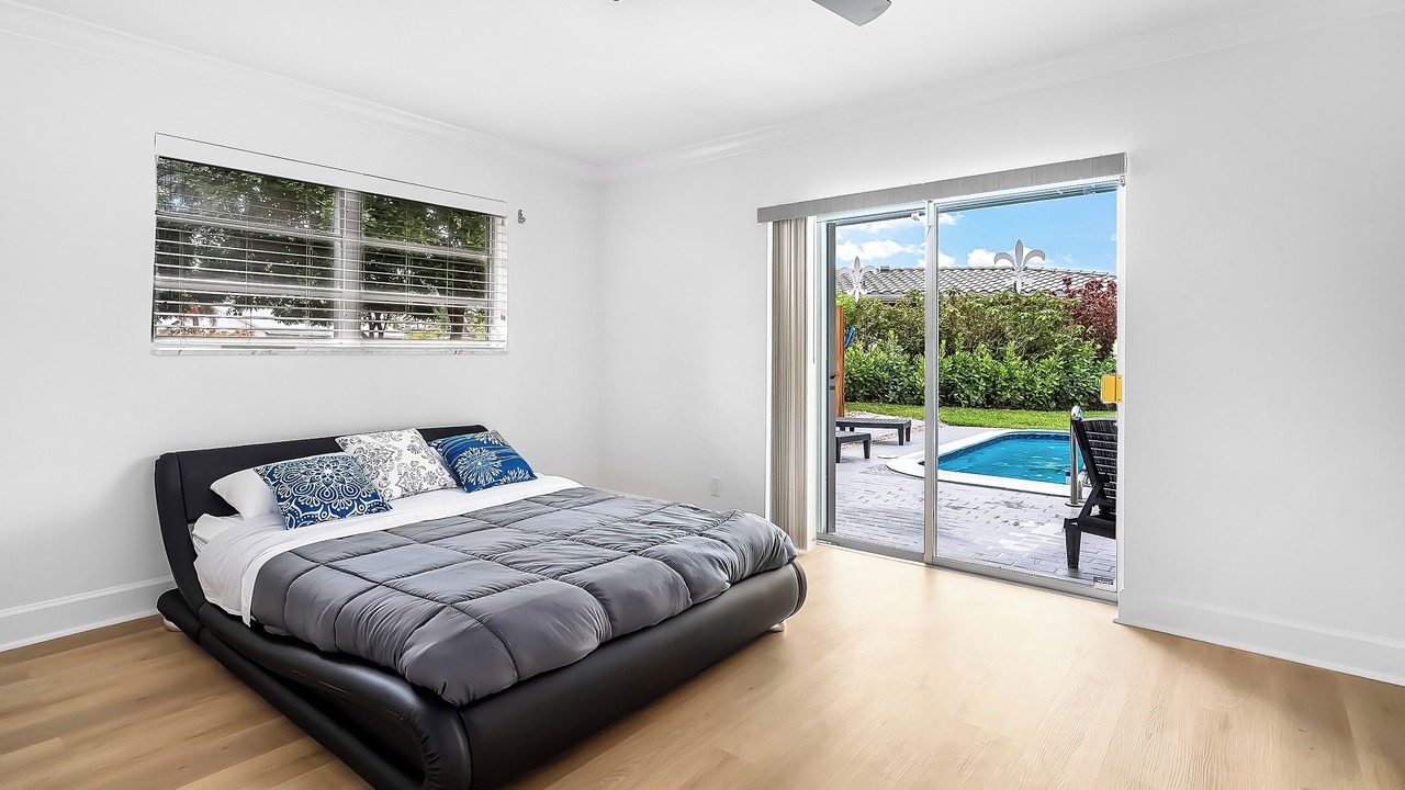 Photo of Bedroom in Deerfield Beach