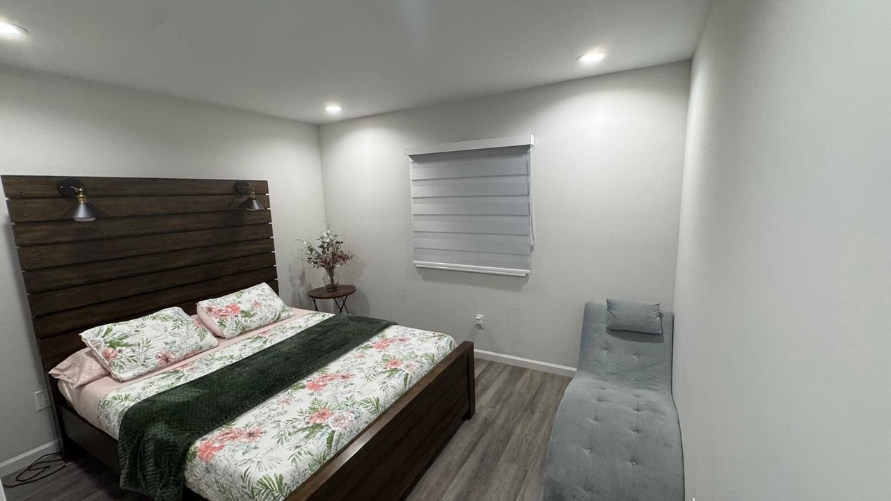 Photo of Bedroom in Deerfield Beach