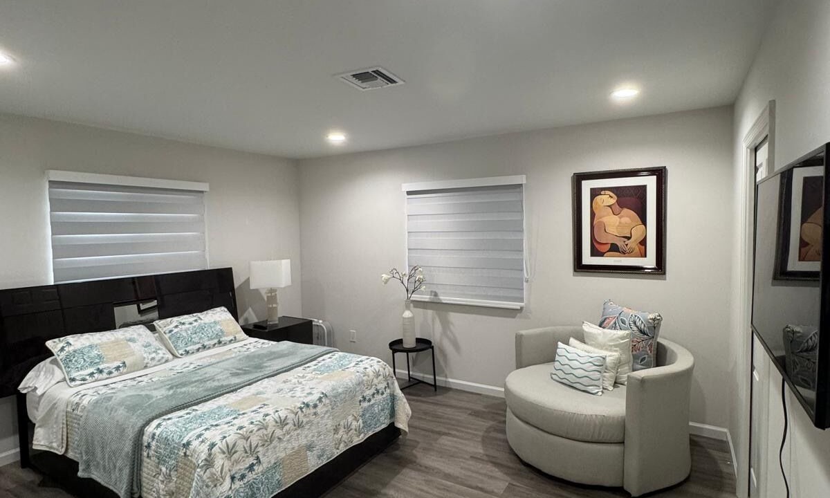 Photo of Bedroom in Deerfield Beach