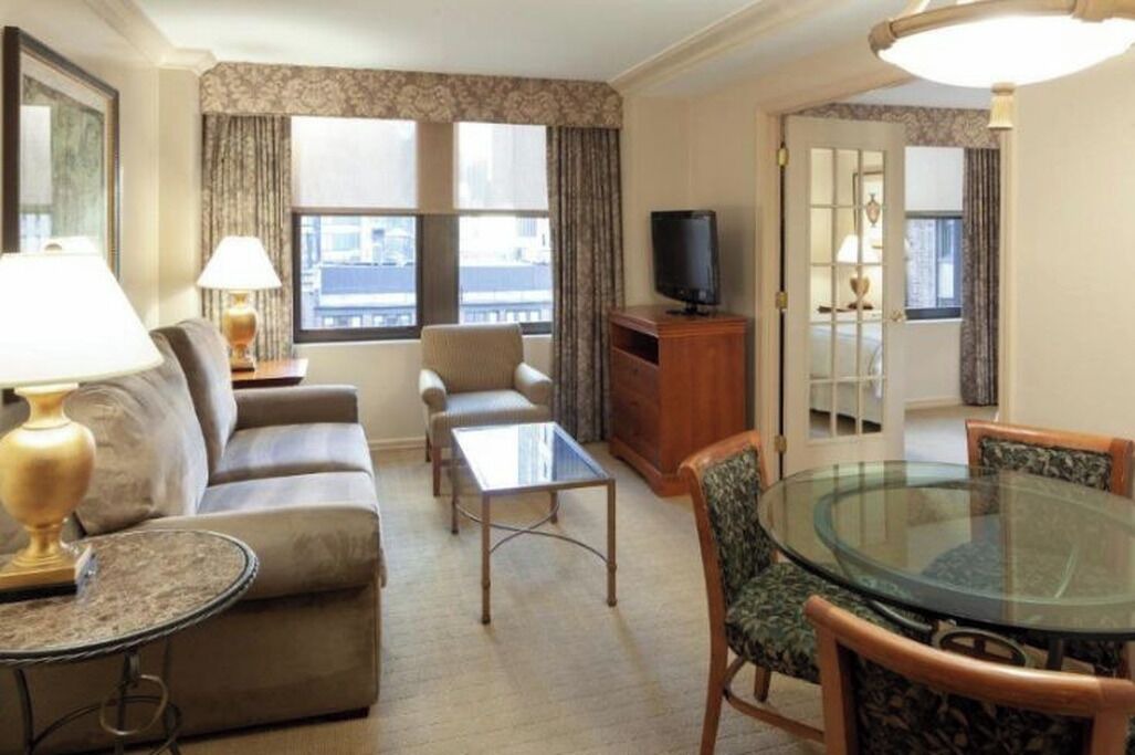 Photo of Livingroom in Central Park South