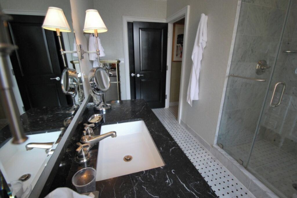 Photo of Bathroom in Central Park South