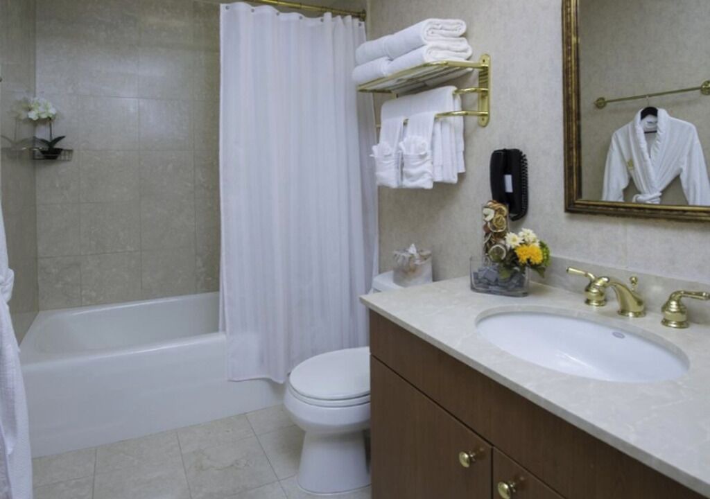 Photo of Bathroom in Central Park South